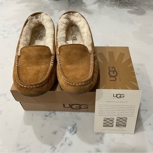 UGG ANSLEY Slippers Australian Leather size 7